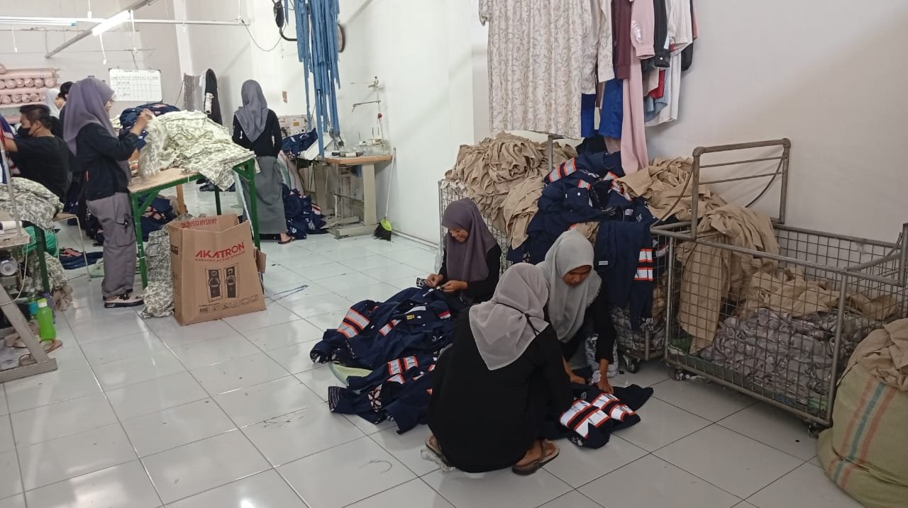 konveksi seragam kerja surabaya konveksi seragam kerja surabaya